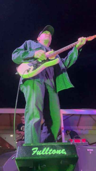 Lead Guitar live in Reno Nevada.