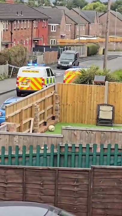 Leeds homes evacuated after suspicious item found at property.