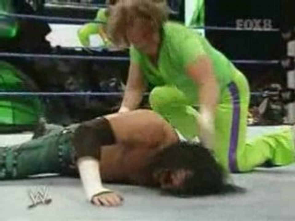 Matt Hardy vs. Simon Dean