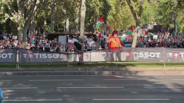 Aquí terminó La Vuelta: el momento exacto en el que se produjo la invasión del recorrido y los disturbios con la policía