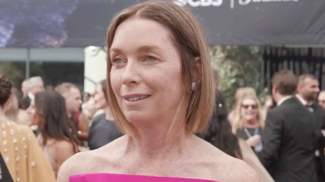 Julianne Nicholson Wants to Check-in to 'The White Lotus' Next | Emmys 2025