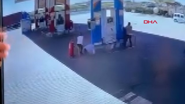 Mardin'de akaryakıt istasyonundaki silahlı kavga kamerada