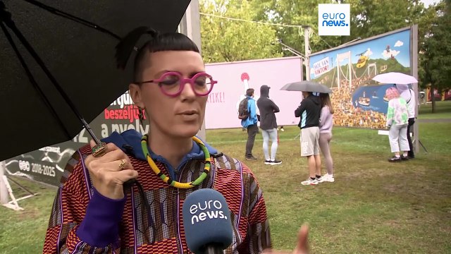 Óriásplakátokon a magyar közérzet: megnyílt a 25. ARC kiállítás