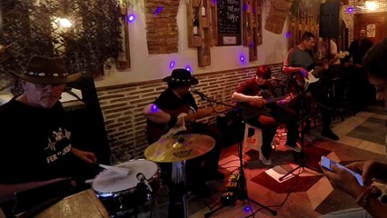 Lodi- CCR cover- Forajidos