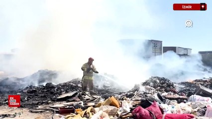 İzmir'de toplanmayan çöplerin ateşe verilmesine vatandaşlar tepkili