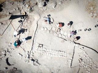 vlc-record-2Arslantepe Höyüğü'nde bulundu! 8 bin yıllık geçmişi işaret ediyor025-09-15-12h56m42s-AA-20250915-39117551-39117549-MALATYA_ARSLANTEPE_HOYUGUNDE_8_BIN_YILLIK_GECMISI_ISARET_EDEN_SERAMIK_KUP_PARCALARI_BULUNDU.mp4-