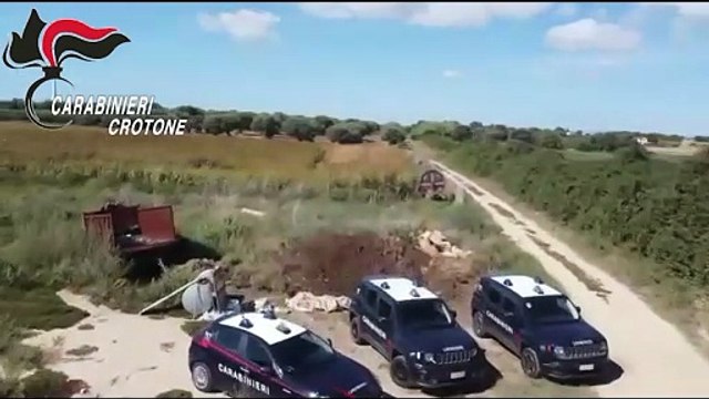 Isola Capo Rizzuto, coltivava 650 piante di marijuana: arrestato 36enne