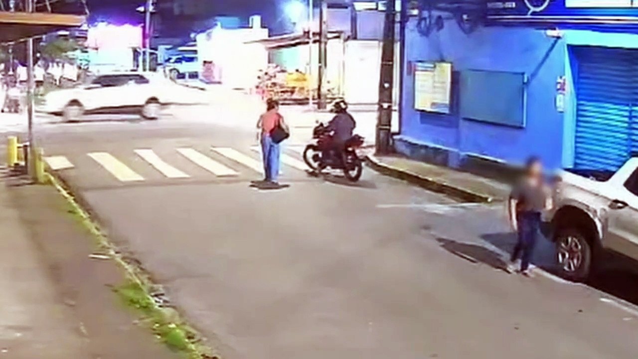 Tentativa de Assalto na Rua José Bonifácio: Mulher Escapa do Criminoso - É o Mesmo Ladrão de Alianças à Motos?