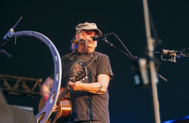 Neil Young's hospital dash