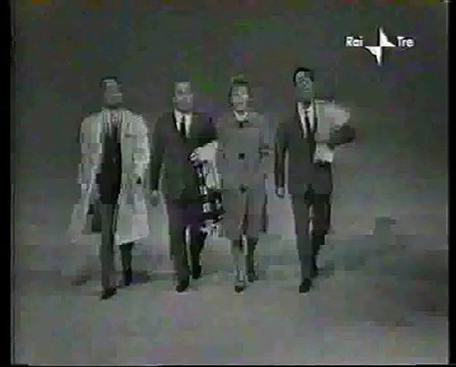 Quartetto Cetra - Dracula il vampiro (parte 1)