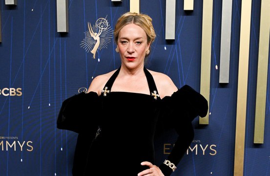 Chloe Sevigny pays tribute to Old Hollywood at Emmy Awards