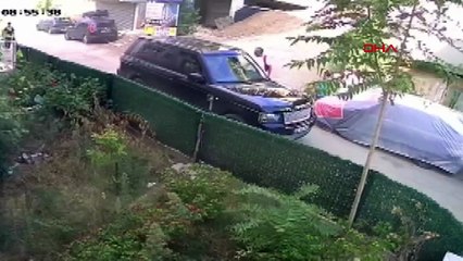 Trafik tartışmasında, çocuklarının yanında babalarına tokat attı!