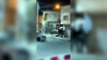 Un hombre se atrincheró y tomó de rehenes a su expareja y a su hijo