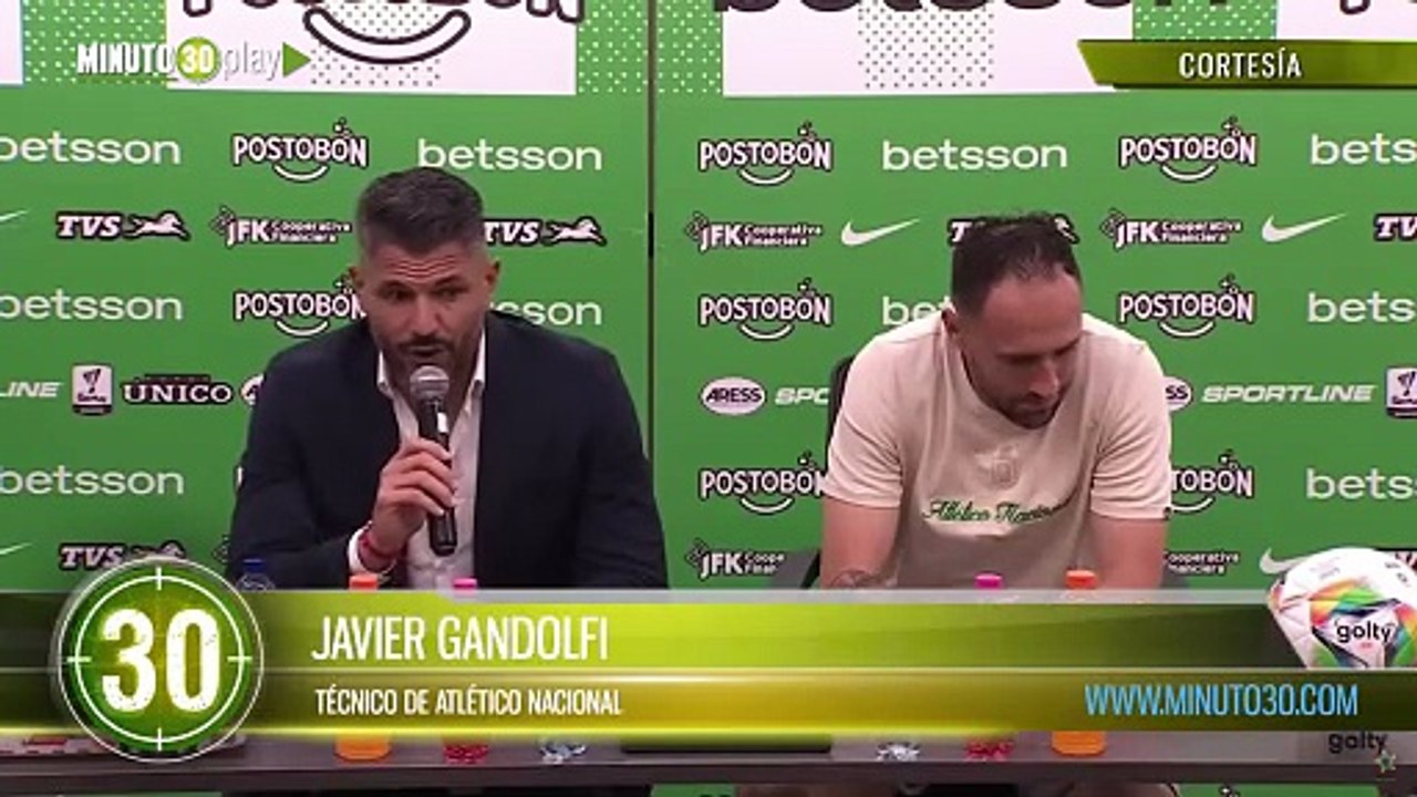 ¿Quién responde? Gandolfi reconoció el 'escuelero' error de poner 4 jugadores extranjeros en cancha