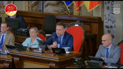 La Vardera - INCREDIBILE IL PARLAMENTO SICILIANO IN FERIE DALL’8 AGOSTO  (11.09.25)