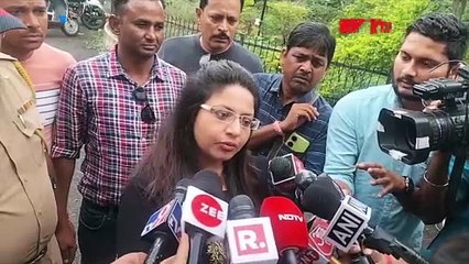 खेडकर कुटुंबाची डेरिंग  पोलिसांनाही जुमानलं नाही पाहा काय घडलं?