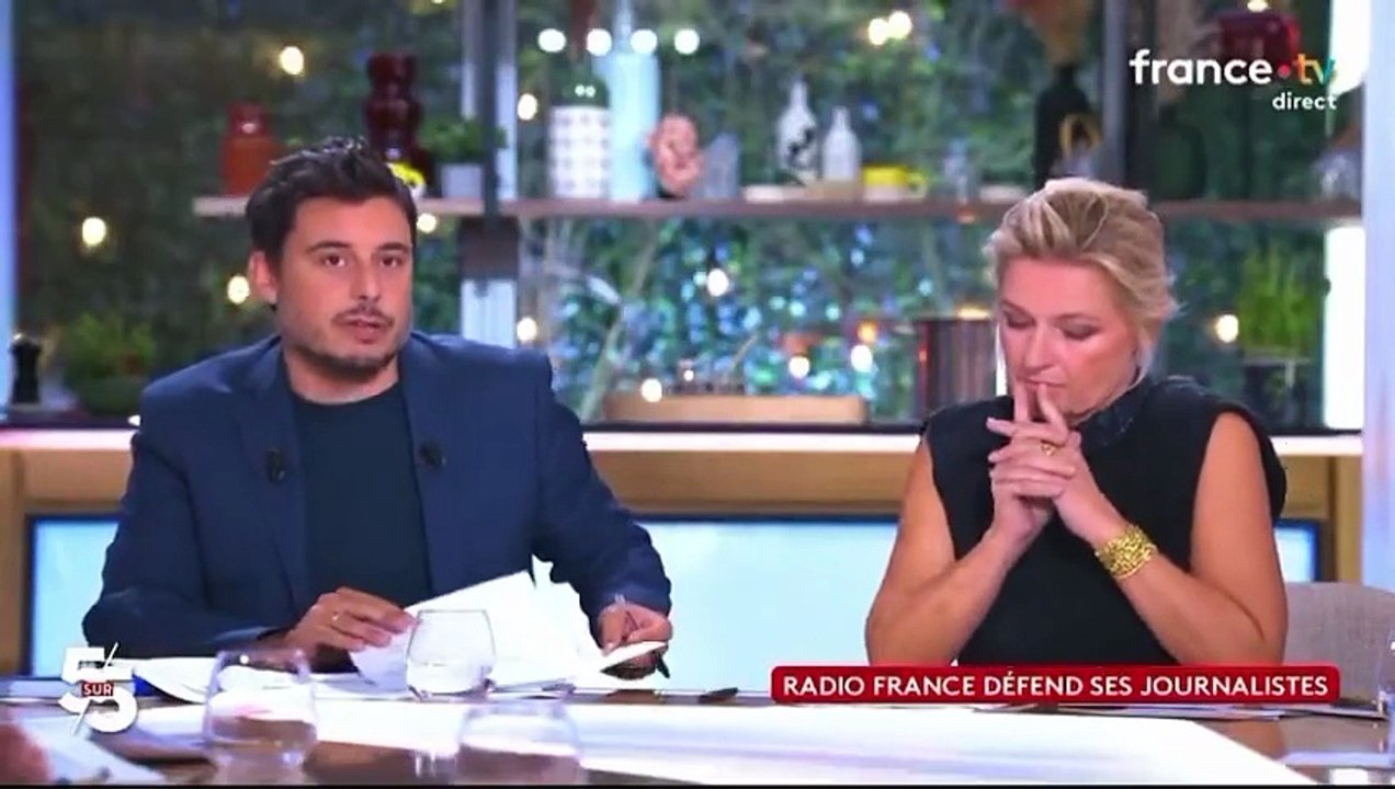 Collusion avec le PS : Après 10 jours de silence, Patrick Cohen s'explique enfin dans "C à vous" dénonçant un "montage", mais ne donnant aucune explication sur le fond