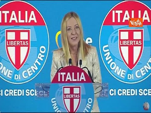 Siparietto Meloni a festa Udc: Non cerco legittimazione religiosa, spero che il Signore ci dia una mano