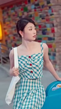 Completed. She transmigrated into a book and became the villain's acquiesced wife. She knew he was ruthless and a single misstep could lead to her utter destruction. To survive, she had to hide her edge, feigning an innocent, softly flattering him, maneuv