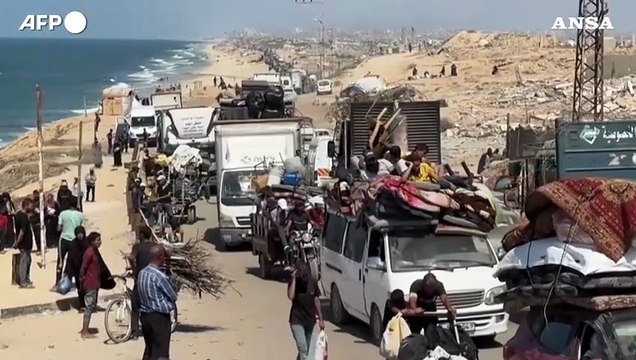 Gaza, continua l'esodo dei palestinesi verso il sud della Striscia