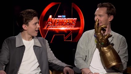 Watch The Avengers Infinity War Cast Go Nuts When Given Thanos' Infinity Gauntlet