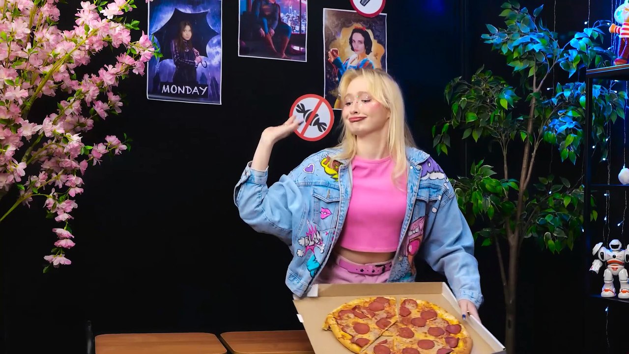 Comment introduire discrètement de la nourriture si vous êtes étudiant (WOWCube)