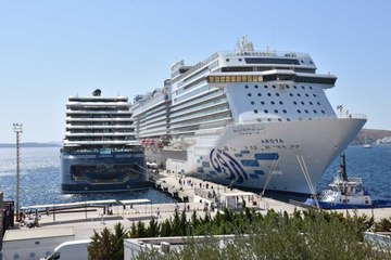 Çifter çifter geliyorlar: Denizden turist akını sürüyor