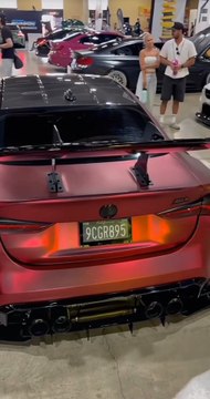 Burgundy heartbeat♥ #This is the ceiling #This damn oppressive feeling#Sports car attack# Wine Red Four would you choose M Power or AMG