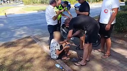 Kazada yaralanan Ukraynalı turist, hastanede para alınabileceğini duyunca yaralı oğluyla birlikte ambulanstan indi