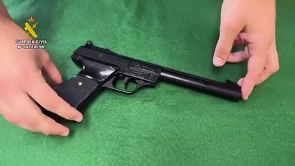 Denunciado al exhibir una pistola de aire comprimido en Nalda