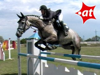 Lisa Engert, Springreiten, Burgenland (2007-065)