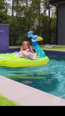 Una Reina Nunca Llora S Shorttv Shorthot Short