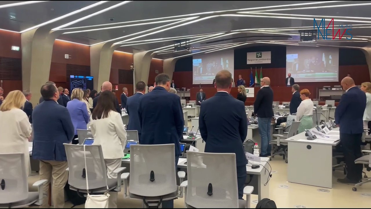 Il Consiglio Regionale lombardo commemora Charlie Kirk (e Melissa Hortman), uccisi negli Stati Uniti