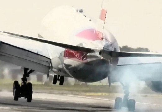 Flights forced to abort landings at Heathrow Airport