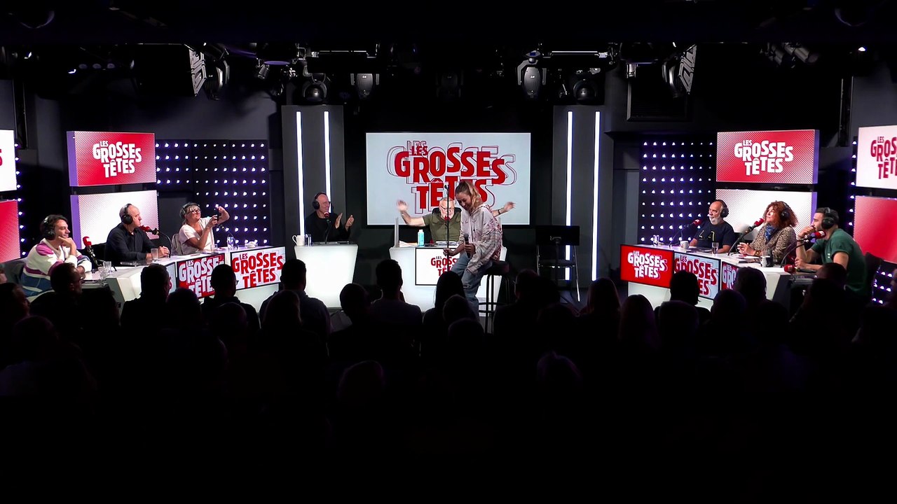 Luiza chante en live "Soleil bleu" sur RTL