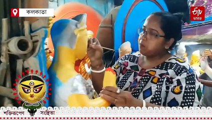 পুজোর মুখে আকাশের মুখ ভার, বৃষ্টিতে সমস্যায় কুমোরটুলির প্রতিমা শিল্পীরা