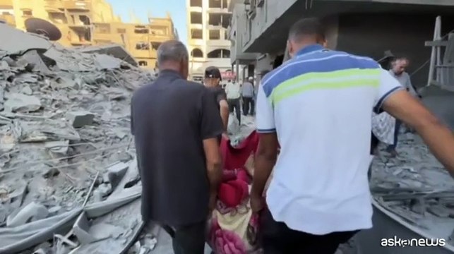 Offensiva a Gaza, palestinesi: abbiamo estratto bambini fatti a pezzi