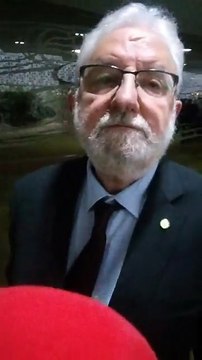 Ivan Valente comenta indicação de Eduardo Bolsonaro como líder da Minoria