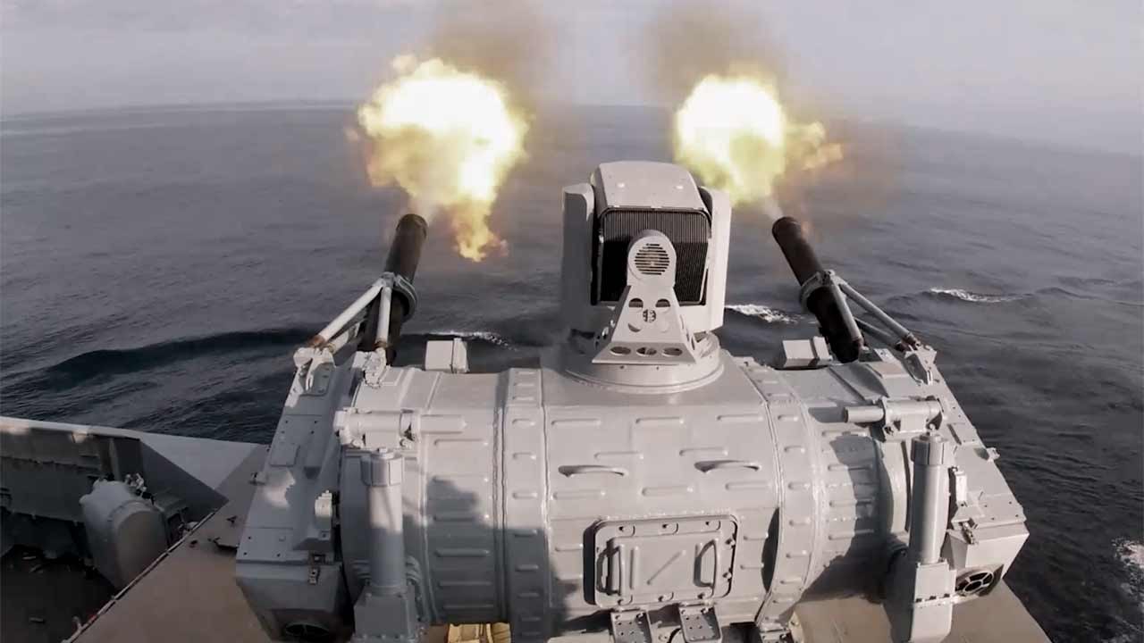 Zapad-2025: Severomorsk torjuu ilmahyökkäyksen ja fregatti Amiraali Golovko laukaisee hypersonisen Tsirkon-ohjuksen