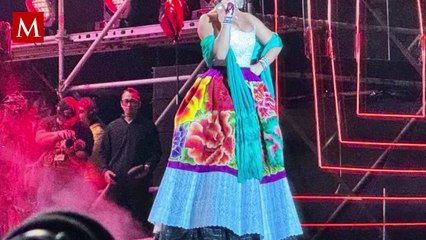 Ángela Aguilar es abucheada en Guadalajara; gritan “Cazzu” durante el concierto patrio