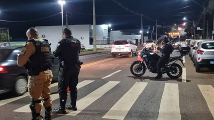 Operação de trânsito apreende motociclistas em Cascavel