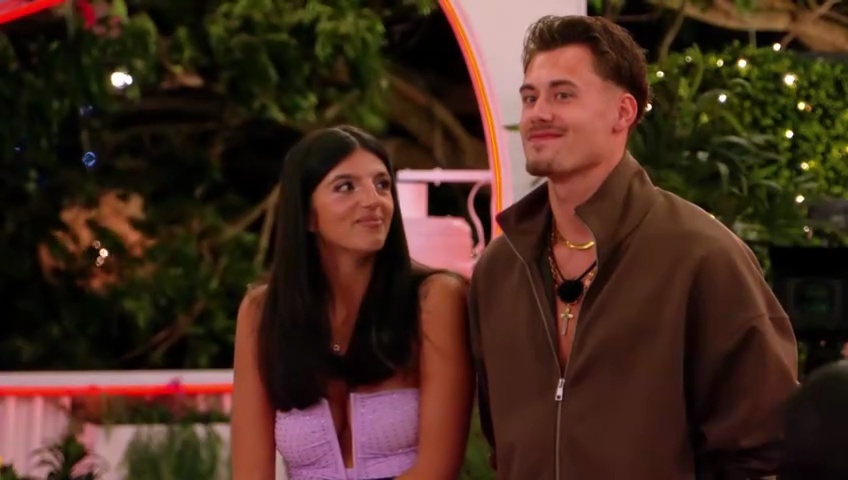 Love Island Games S02 E01
