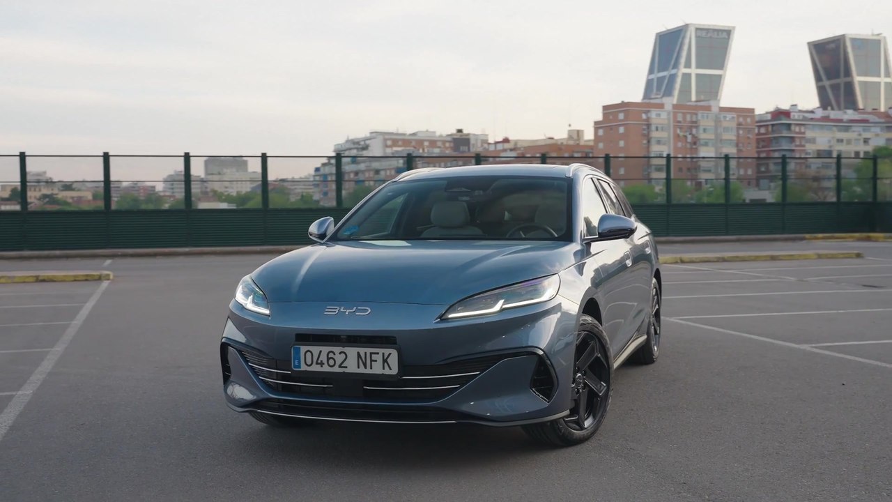 BYD SEAL 6 DM-i and SEAL 6 DM-i Touring Teaser