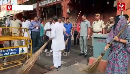 प्रदेश भर में सेवा पखवाड़े का आगाज, सीएम ने लगाई झाड़ू, हाथों से पिलाई चाय