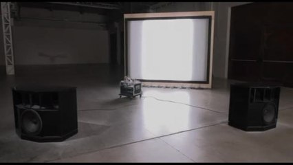 Forze invisibili e caso, le installazioni cinetiche di Yuko Mohri