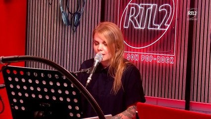 LIVE - Cœur de pirate reprend "Pink Pony Club" de Chappell Roan dans #LeDriveRTL2 (16/09/25)