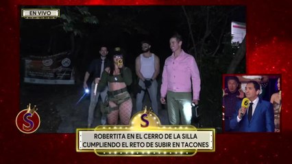 Robertita cumple reto de subir el cerro en tacones