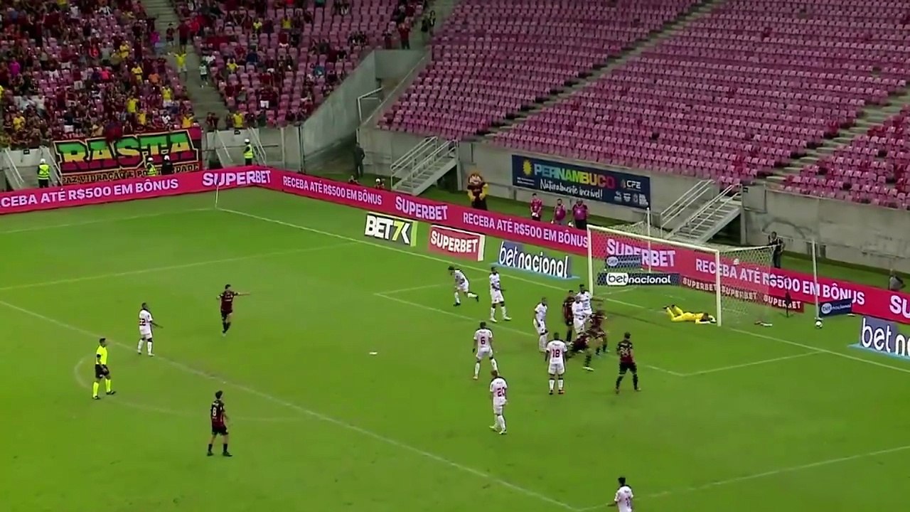 Recuperação de Zé Roberto após lesão de novembro: Atualização de sua capacidade física e apelo ao apoio do torcedor no próximo desafio contra o Corinthians