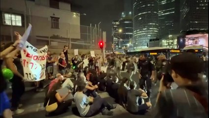 La Policía dispersa a manifestantes en Tel Aviv que piden un alto el fuego en Gaza