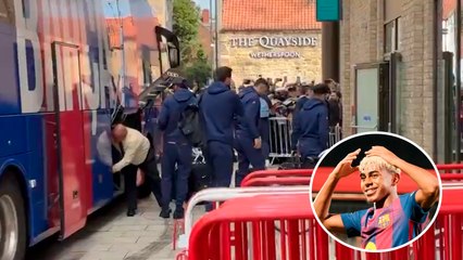 Barcelona ya se encuentra en Newcastle para el partido de Champions League, con la ausencia de Lamine Yamal